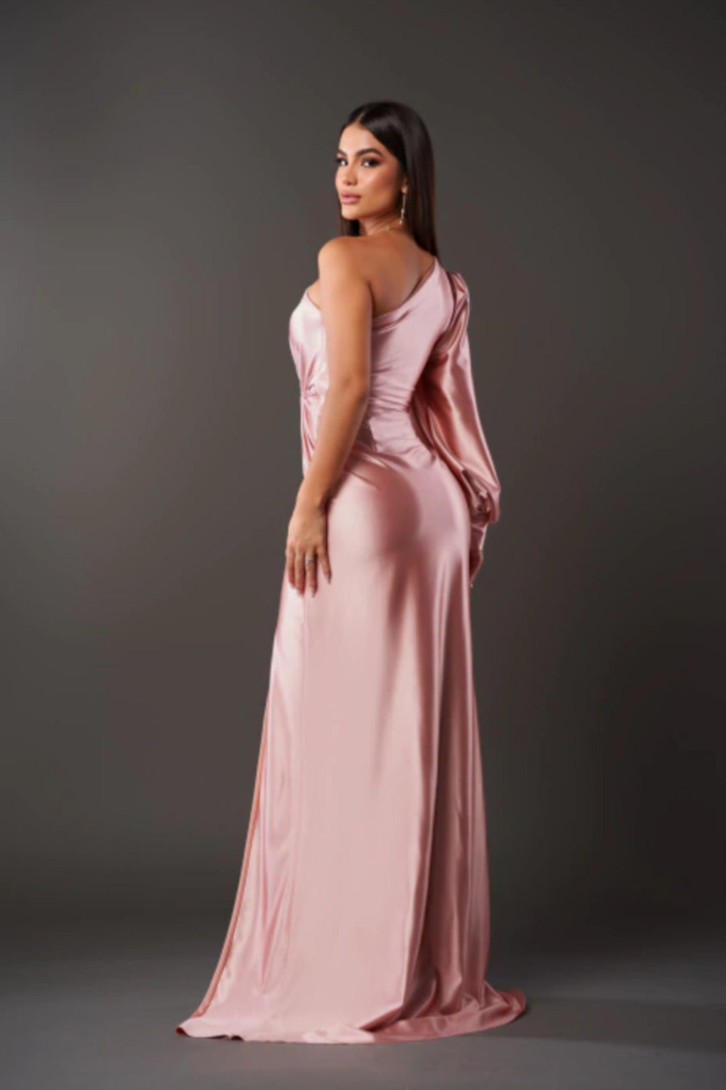 Araceli | Satenska haljina s jednom rukavom